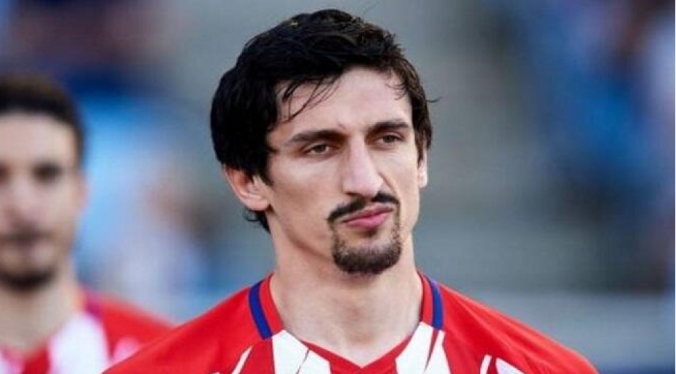 monteneqrolu-futbolchu-fenerbagchaya-keche-biler