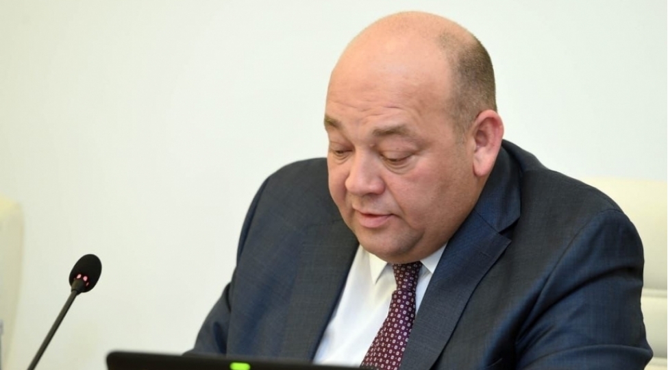 federasiya-prezidenti-uzguchuluk-yarishina-qatilan-ishtirakchilarin-sayini-achiqlayib