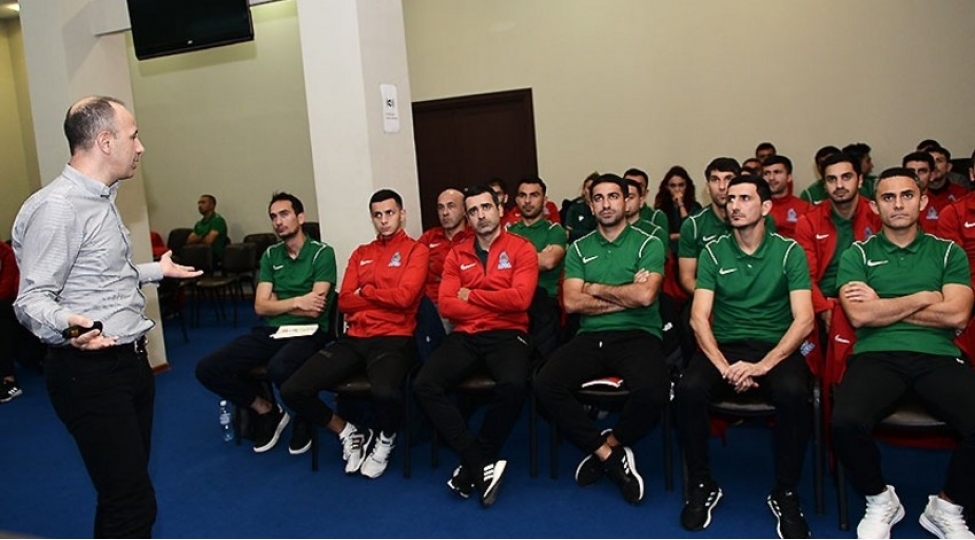azerbaycanin-futbol-hakimlerinin-turkiyedeki-telim-meshq-toplanishinin-tarixi-deqiqleshib