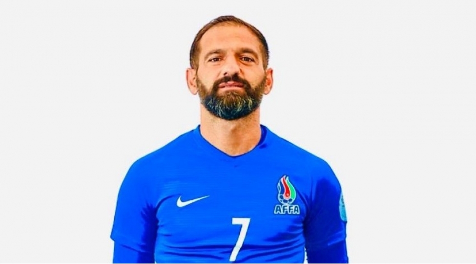 neftchi-ik-nin-meshqchisi-hazirda-bir-futzalchi-ile-danishiq-apaririq
