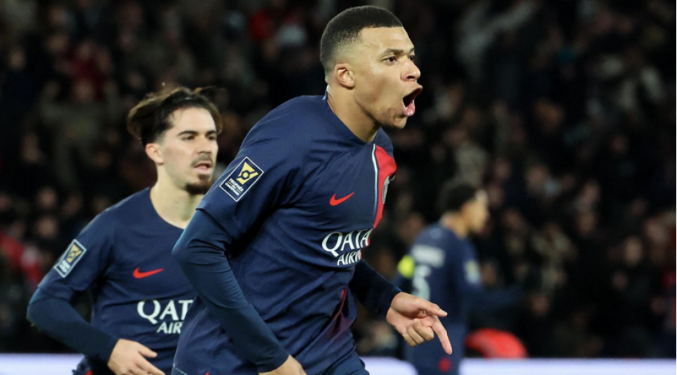 kilian-mbappe-psj-de-yeni-nailiyyete-imza-atib