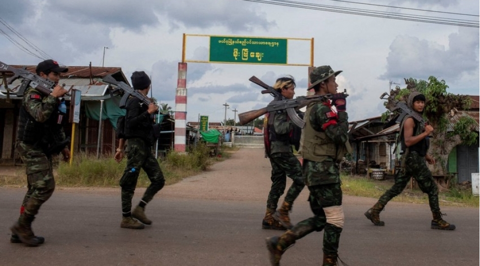 myanmada-usyanchilar-chinle-serhed-sheheri-ele-kechiribler