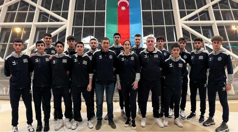 oglan-voleybolchulardan-ibaret-azerbaycan-millisi-polshaya-yollanib