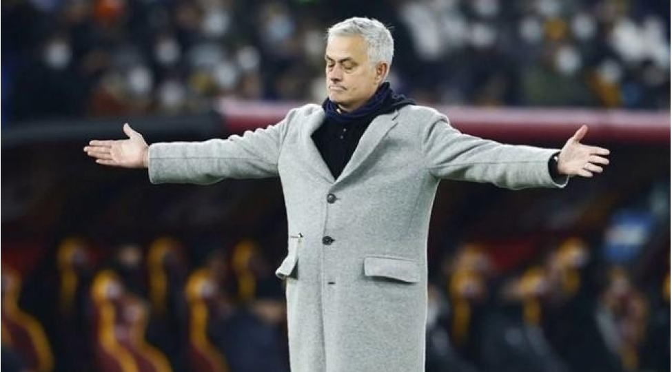 mourinyo-napolinin-bash-meshqchisi-ola-biler