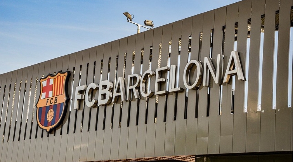 barselona-la-liqa-liderinin-besh-futbolchusu-ile-maraqlanir