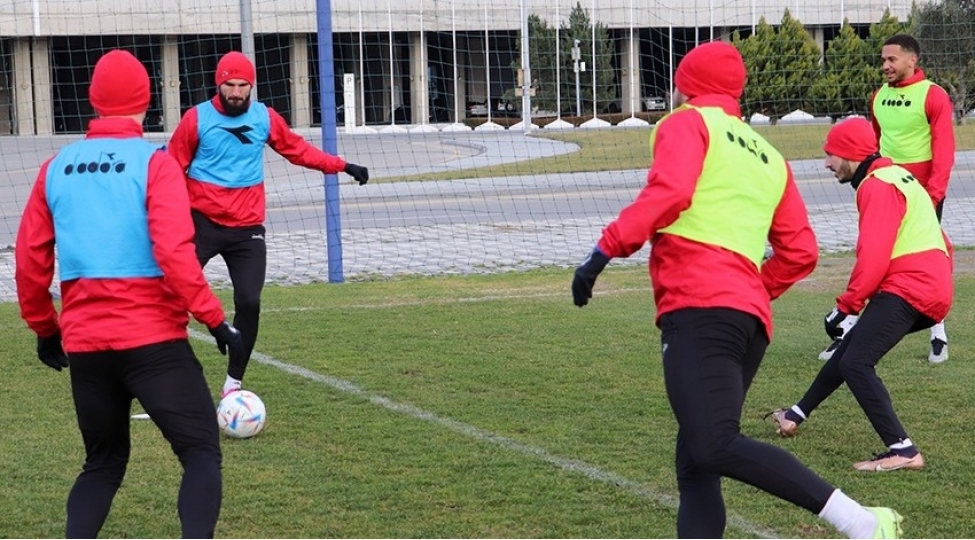 araz-naxchivanin-zedeli-futbolchularinin-son-durumu-achiqlanib
