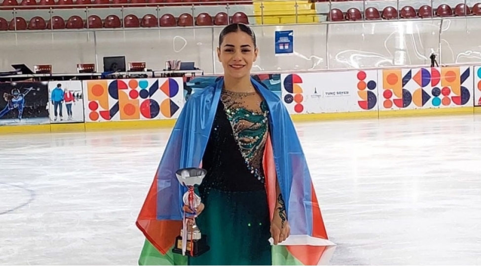 azerbaycanin-fiqurlu-konkisureni-dunya-chempionatina-vesiqe-qazanib