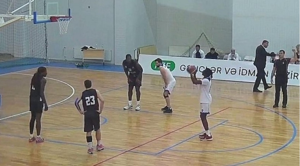 azerbaycan-basketbol-liqasi-neftchi-shekini-meglub-edib