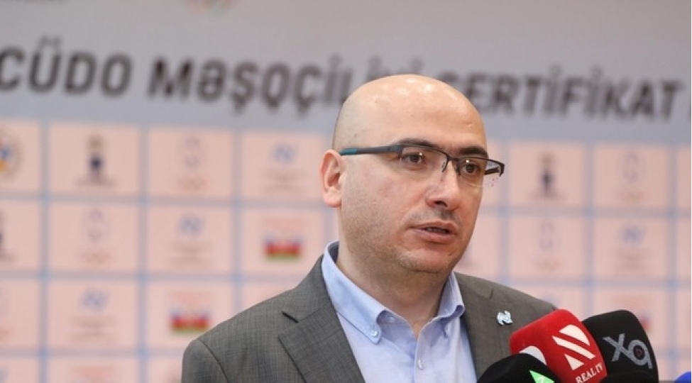 bezi-cudochular-bizi-meyus-edir-umidleri-dogrultmurlar-acf-resmisi