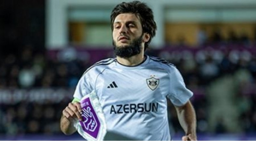 qarabagin-futbolchusu-azerbaycan-chempionatlarinda-250-ci-oyununu-kechirib
