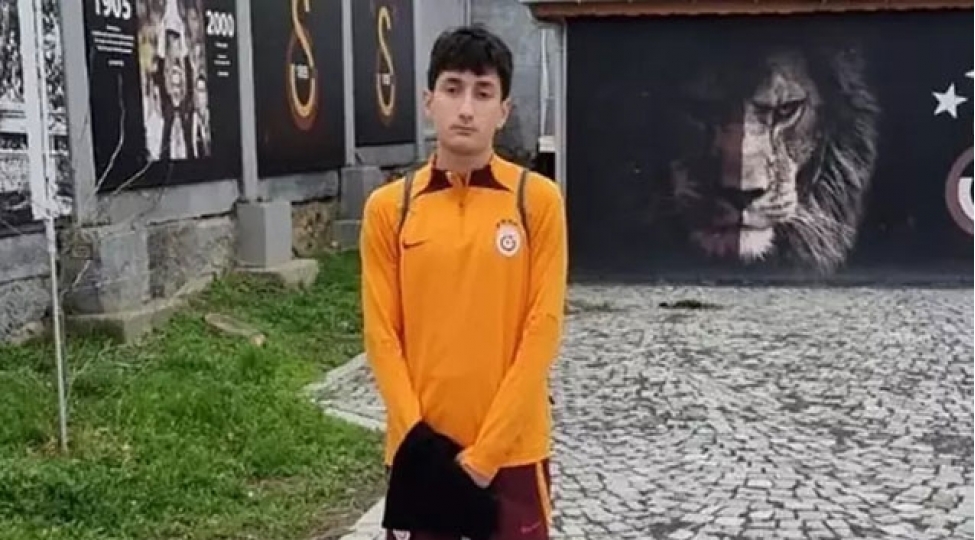 qalatasaray-qarabagin-16-yashli-futbolchusunu-heyetine-qata-biler
