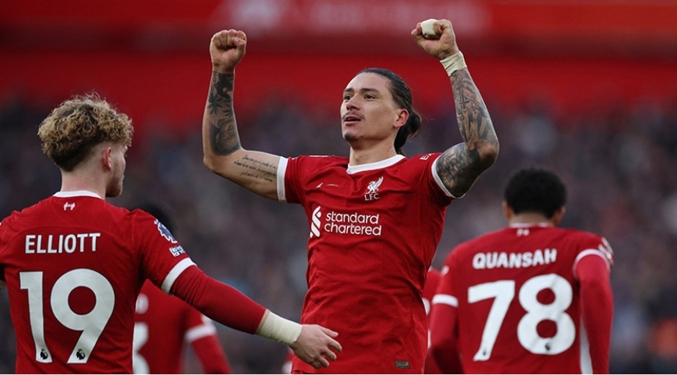 manchester-siti-ve-liverpul-inamli-qelebeye-sevindiler