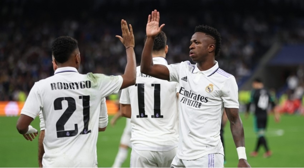 real-klubunun-braziliyali-futbolchulari-yubiley-oyunlarini-kechiribler