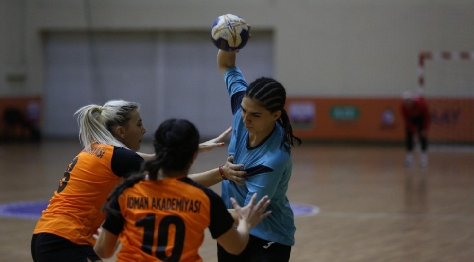 azerbaycanin-hendbol-millisi-bu-gun-litvani-qebul-edecek