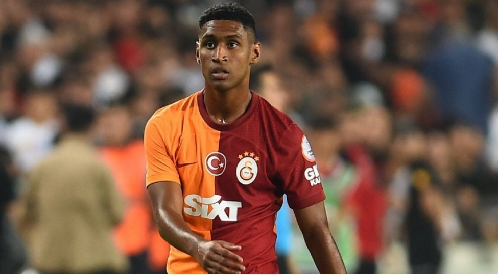 qalatasaray-legioneri-ile-yollarini-ayirmaq-isteyir