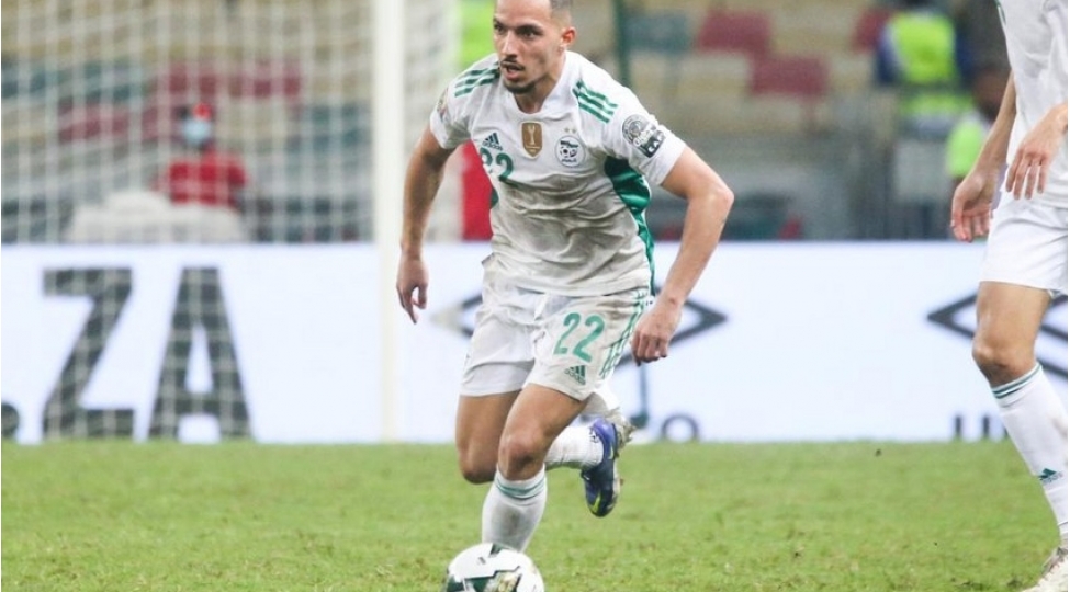 milanin-futbolchusu-elcezair-millisinin-dushergesinden-ayrilib