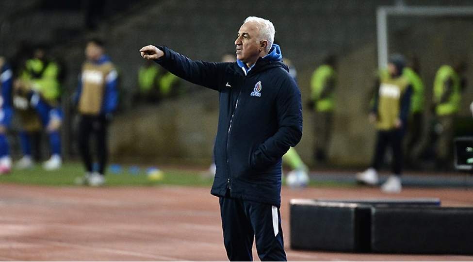 vaqif-sadiqov-esedov-gosterdi-ki-azerbaycanda-futbolchu-ve-meshqchi-potensiali-var