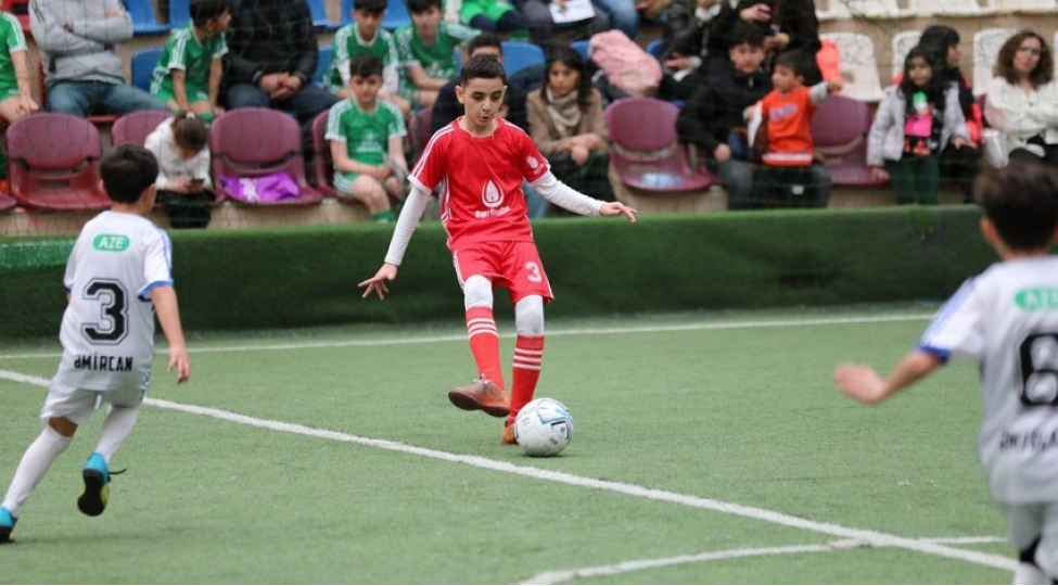 baki-kend-ve-qesebeleri-arasinda-ii-minifutbol-turnirinde-ilk-turun-oyunlari-kechirilib-foto