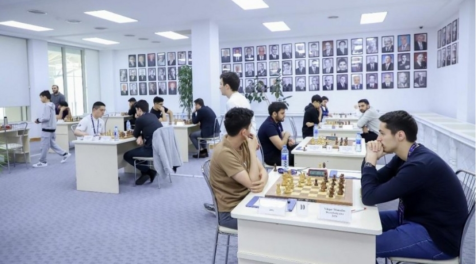 shahmat-uzre-azerbaycan-chempionatinda-iii-turun-gorushleri-kechirilib