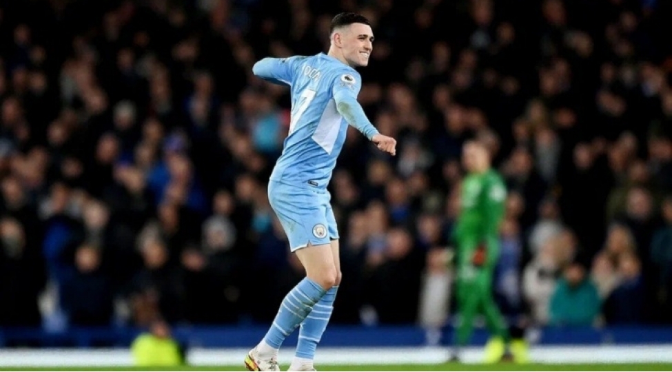 foden-futbolun-tarixine-dushe-biler