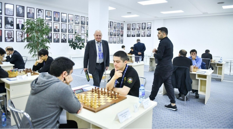 azerbaycan-chempionatinda-4-cu-turun-partiyalari-kechirilib-vahid-lider-belli-olub