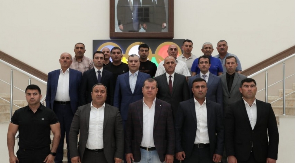 azerbaycan-boks-federasiyasinin-resmileri-naxchivanda-fealiyyet-gosteren-meshqchilerle-gorushub