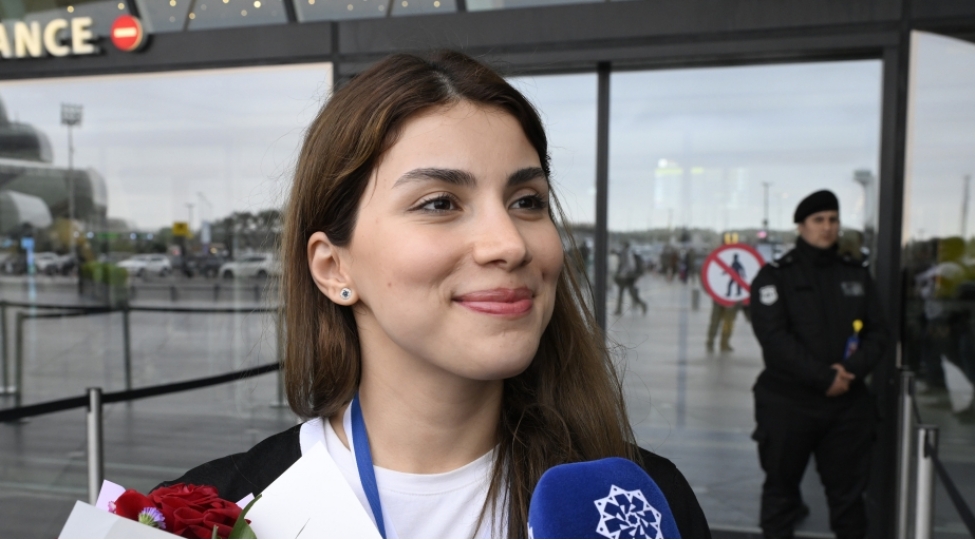 ulviyye-feteliyeva-vetenime-qizil-medalla-qayitmaq-qururvericidir