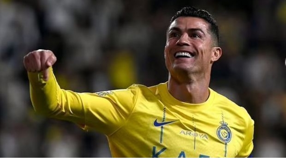 yuventusun-kechmish-futbolchusu-ronaldunun-fanatikliyinden-danishdi