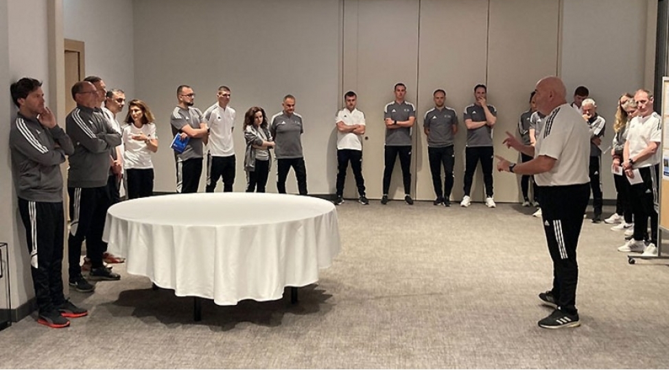 affa-resmileri-uefa-nin-seminarinda-ishtirak-edirler