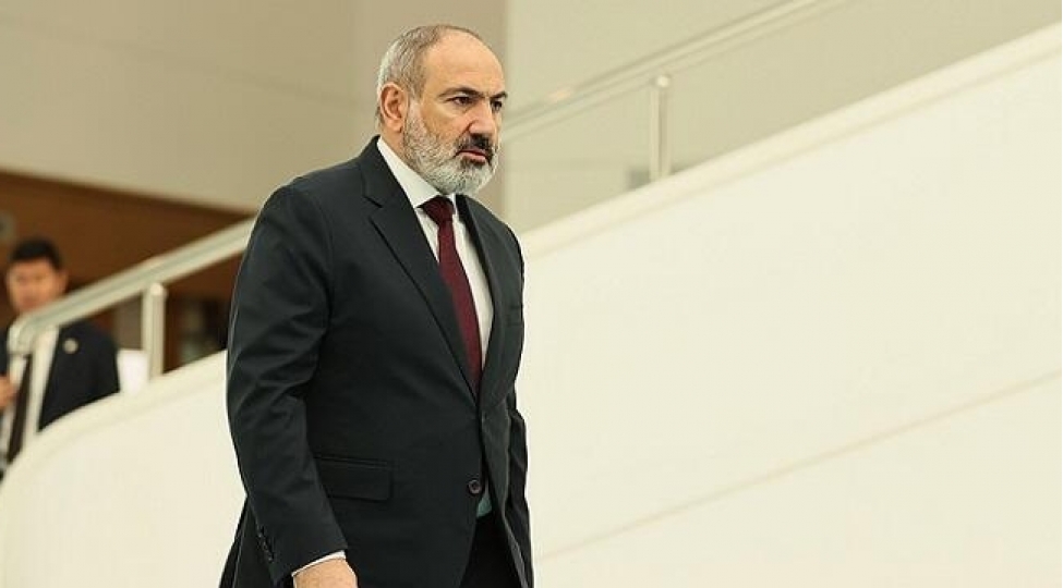 pashinyan-london-gorushunden-niye-qachdi