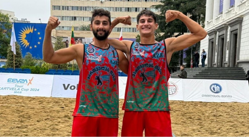 chimerlik-voleybolchularimiz-ermenistan-temsilchilerini-meglub-edibler