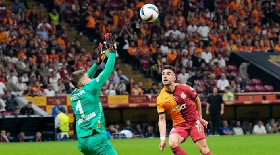 qalatasaray-qalib-gelib-beshiktash-ise