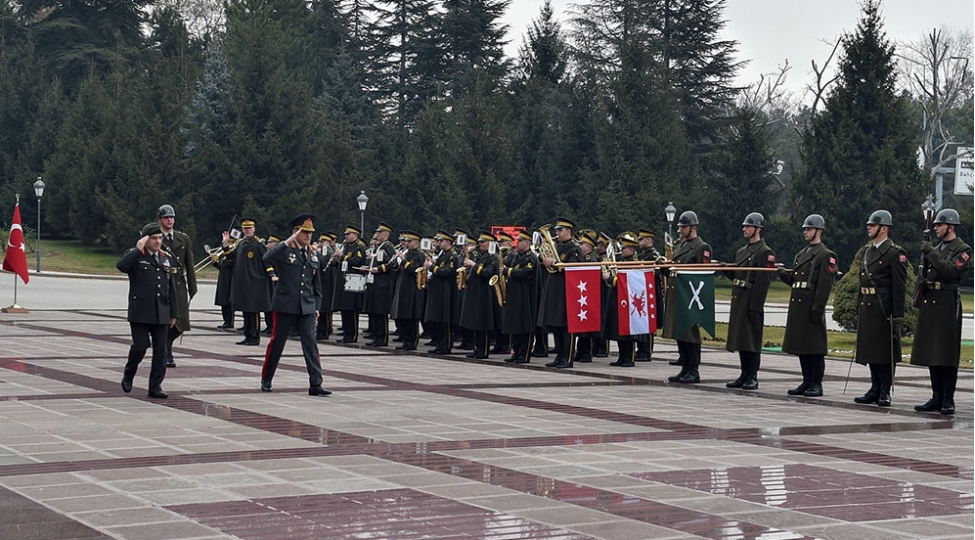 azerbaycan-quru-qoshunlari-komandani-turkiyede-resmi-seferdedir-foto