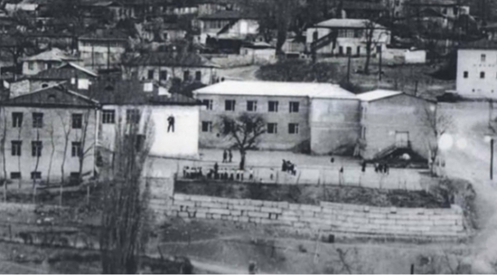 malibeyli-ve-qushchular-qetliamindan-33-il-otur