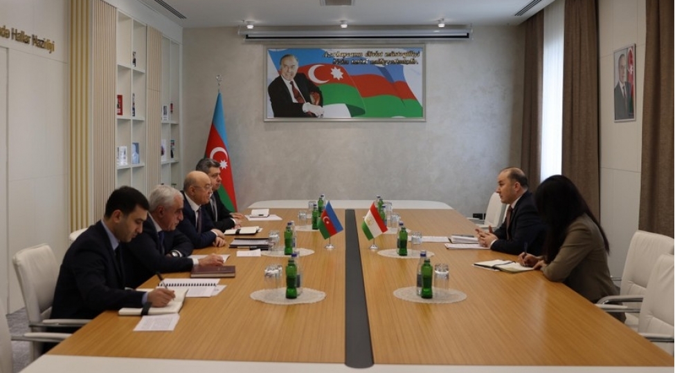 azerbaycan-ve-tacikistan-arasinda-fovqelade-hallarla-mubarizede-emekdashliq-muzakire-olunub