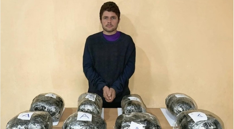 irandan-azerbaycana-8-kiloqram-narkotik-vasitenin-kechirilmesinin-qarshisini-alinib