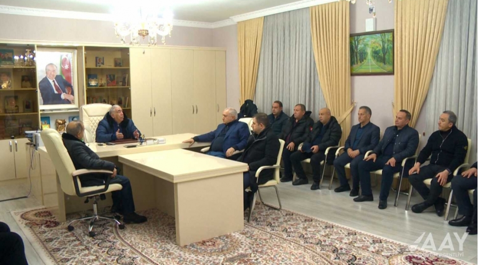 hava-sheraiti-ile-elaqedar-mushavire-kechirilib-yollara-mashin-mexanizmler-ve-canli-quvve-celb-olunub
