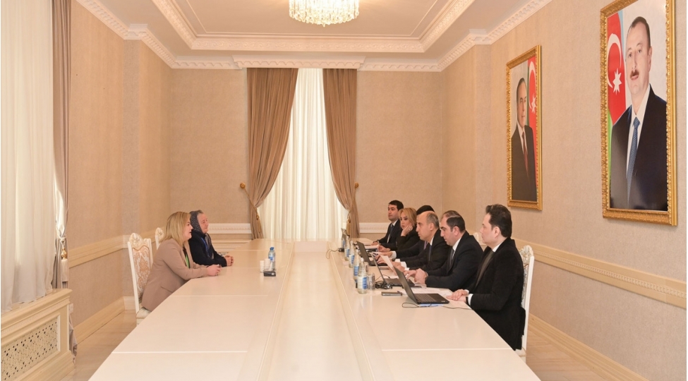 elm-ve-tehsil-naziri-absheronda-vetendashlari-qebul-edib