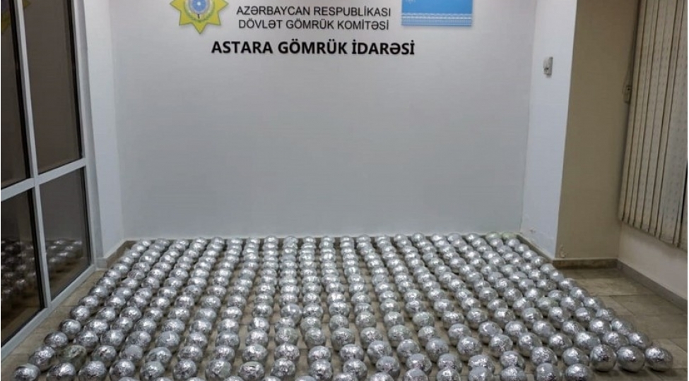 irandan-rusiyaya-kahi-adi-ile-narkotik-aparan-neqliyyat-vasitesi-saxlanilib