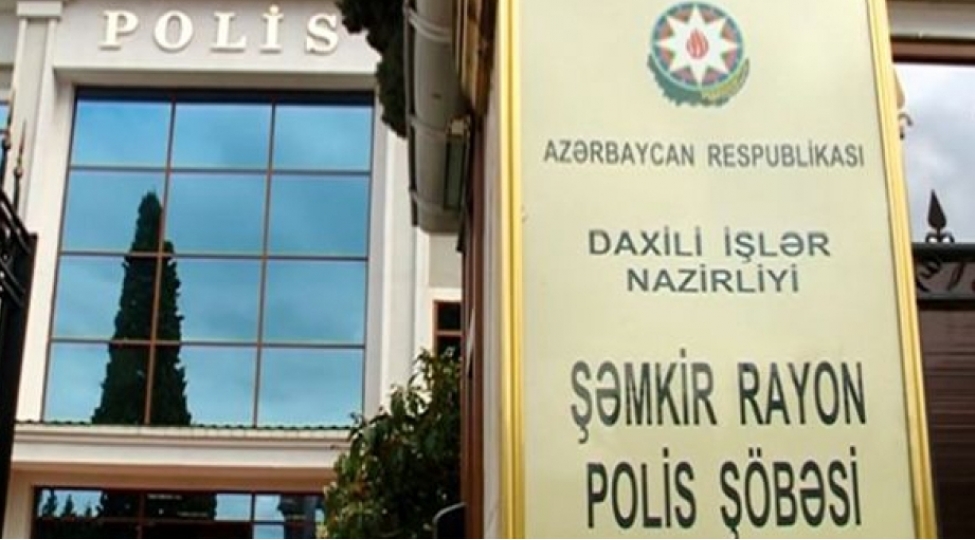 shemkirde-qanunsuz-saxlanilan-silahlar-polise-tehvil-verilib