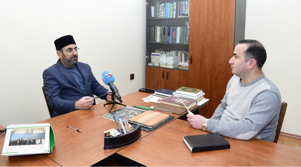 kimlere-oruc-tutmaq-olmaz-islamshunas-sherh-edir