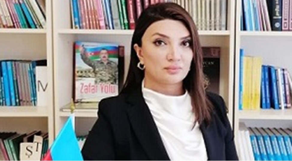 hemin-ses-yazisi-ile-bagli-nazirlik-emekdashlari-mektebde-olub
