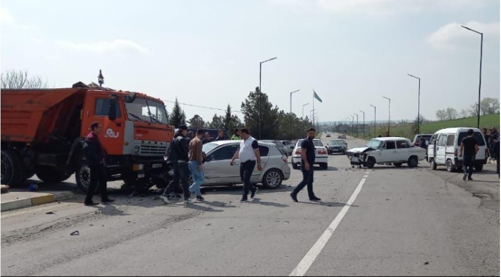 agsuda-bash-veren-yol-qezasinin-bezi-teferruati-melum-olub