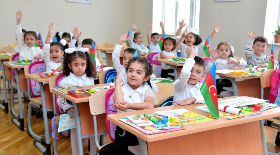 ushaqlarin-i-sinfe-qebulu-prosesi-bashlayir