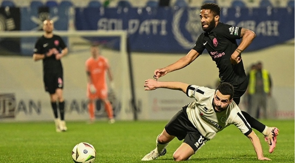sabahla-hech-heche-neftchi-uchun-ikiqat-yubileyle-elametdar-olub