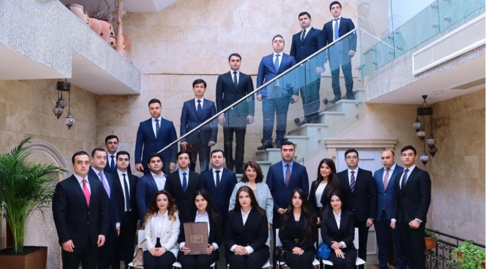 prokurorluq-emekdashlari-mir-celal-pashayevin-yashadigi-ev-muzeyi-ziyaret-edib