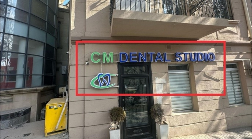 bakida-bir-sira-abidelerin-fasadlarinda-qanunsuz-reklam-lovhelerinin-qurashdirilmasi-hallari-ashkarlanib