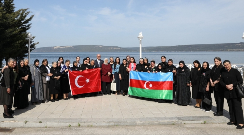 shehid-aileleri-turkiyenin-chanaqqala-sheherini-ziyaret-edibler
