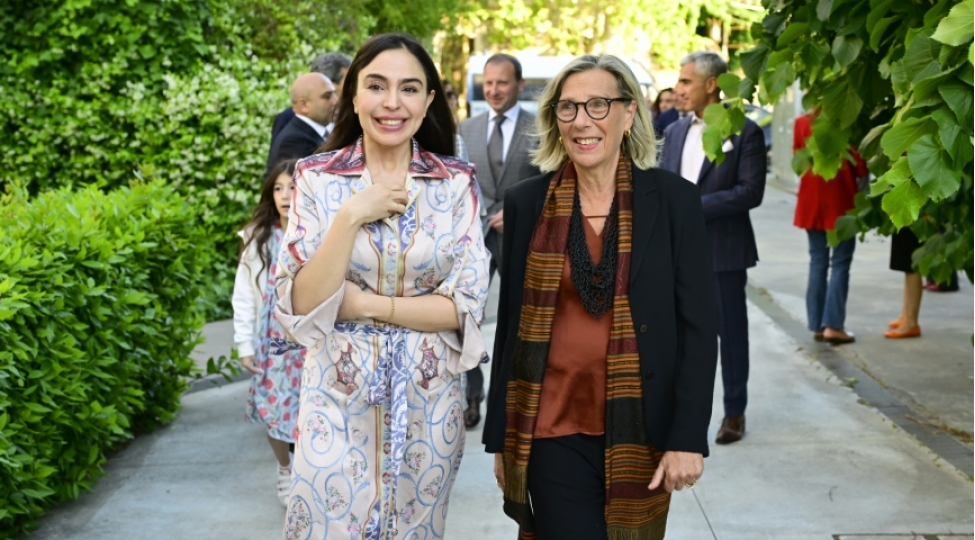 mama-ana-tebiet-sergisinin-romada-teqdimati-olub-foto