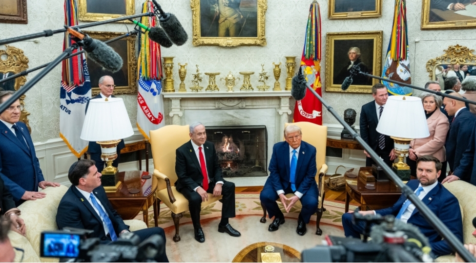 netanyahu-trampla-telefon-danishigi-aparib